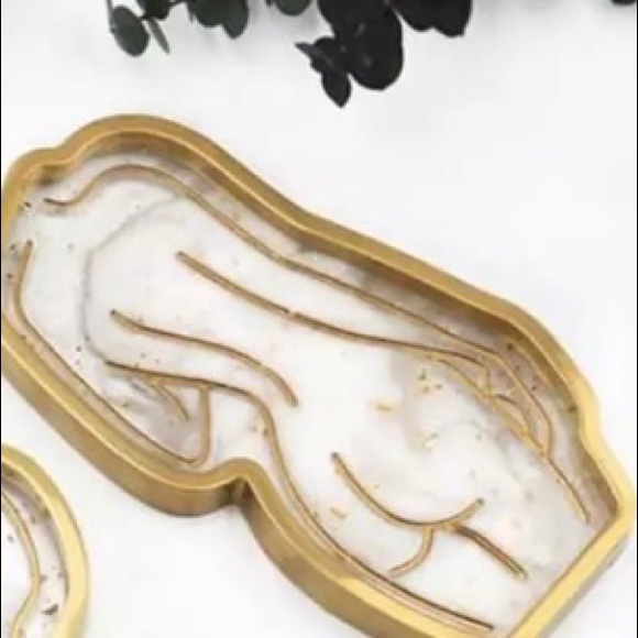 2 New Silicone molds Perfect for resin or concrete. NEW - Picture 2 of 11